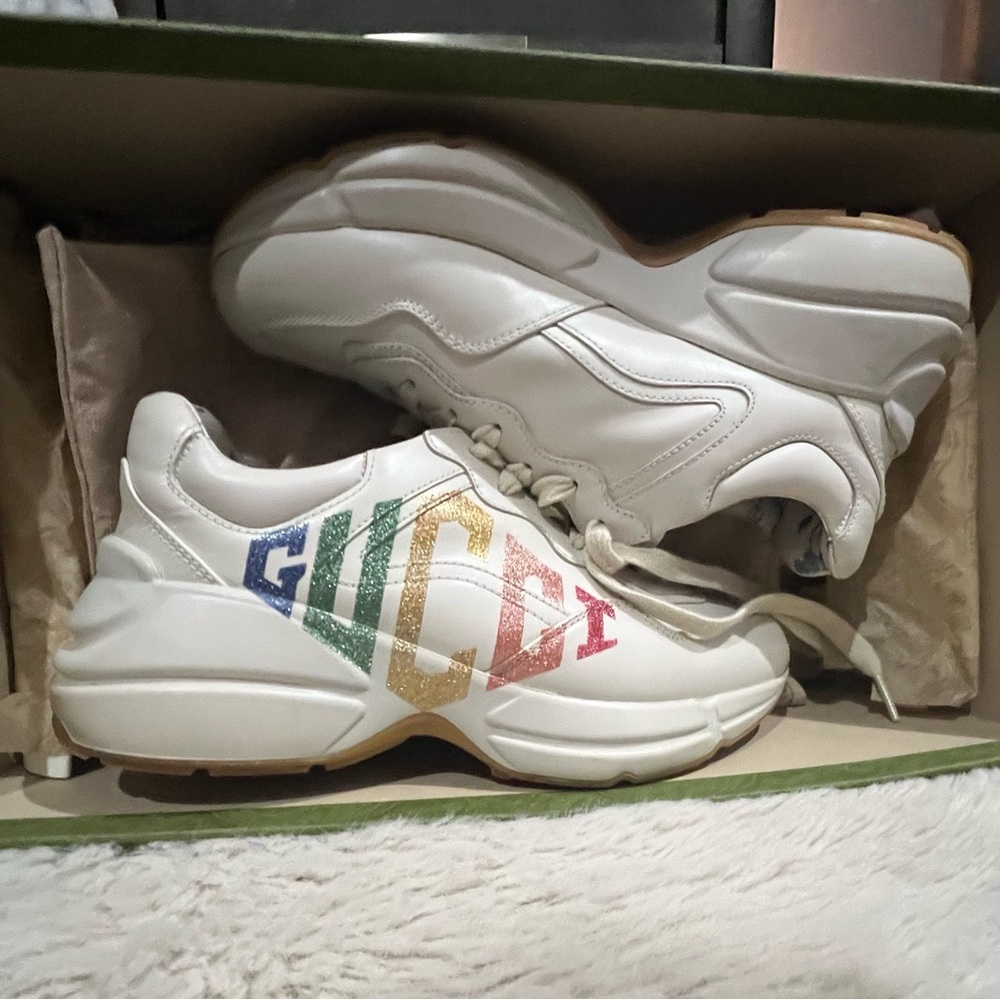 WOMEN'S RHYTON GLITTER GUCCI SNEAKER